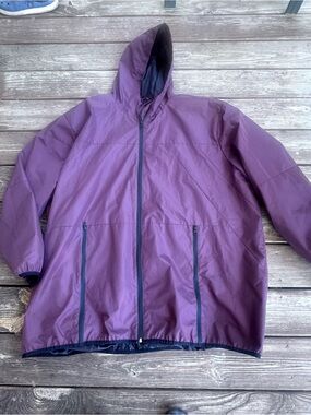 Distortion Hooded Lined Rain Jacket in Plum